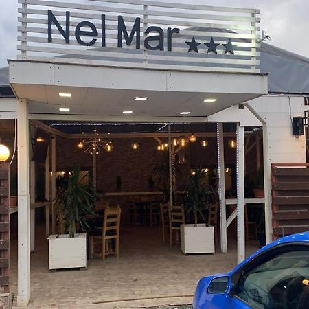 Nelmar Hotel Navodari Bagian luar foto